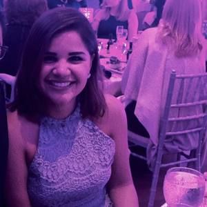 Meet your Posher, Estefania